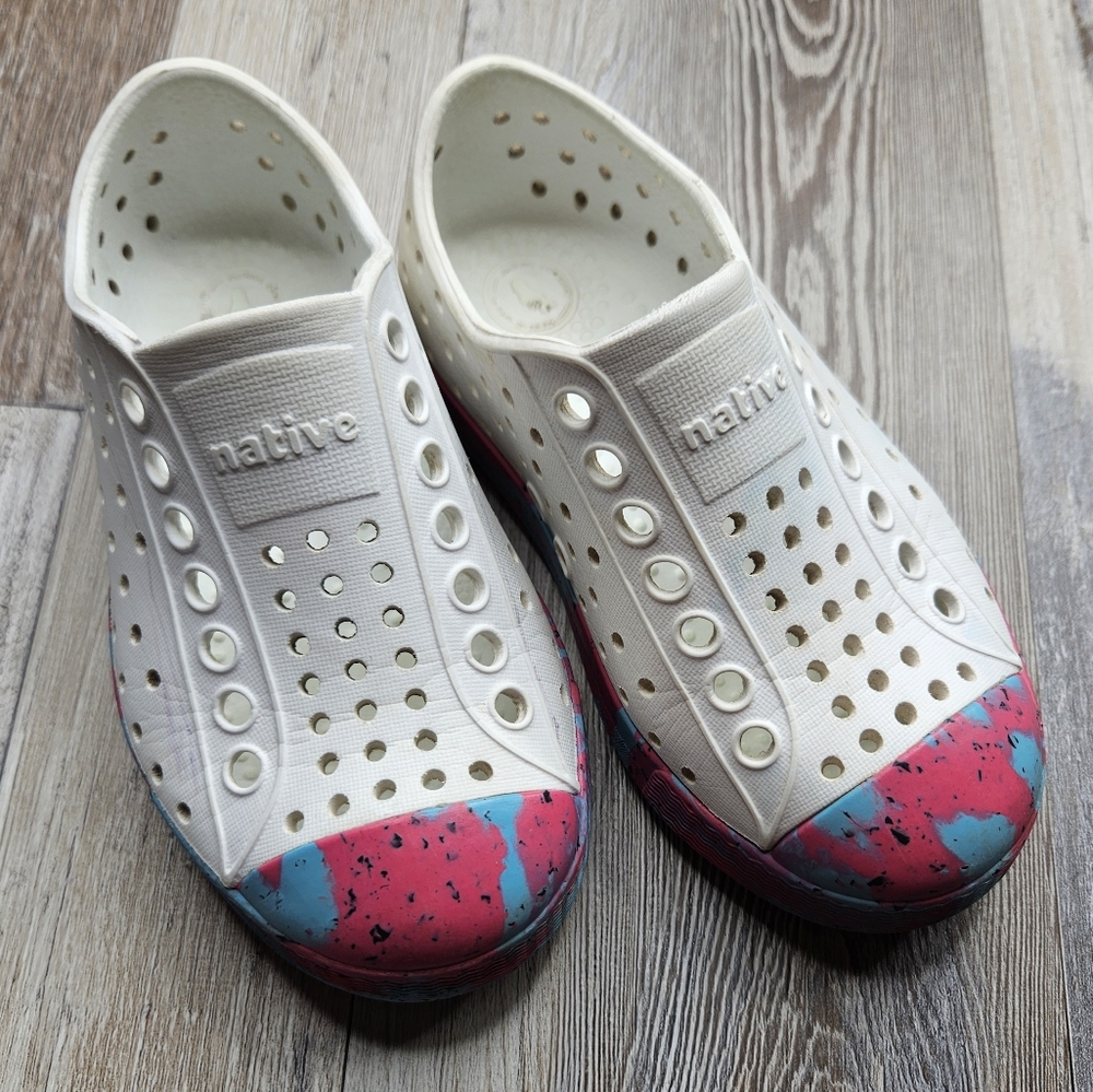 Native Shoes Jefferson Style Sneakers White With Pink Blue Toe Caps Size C8